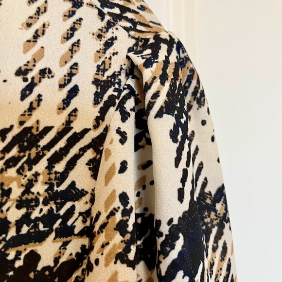 Jones New York Abstract Print Blouse V-Neck Pullover M - Picture 7 of 8